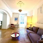 Charmant Logement Piscine Partagee 2 Mn Du Centre De Cahors