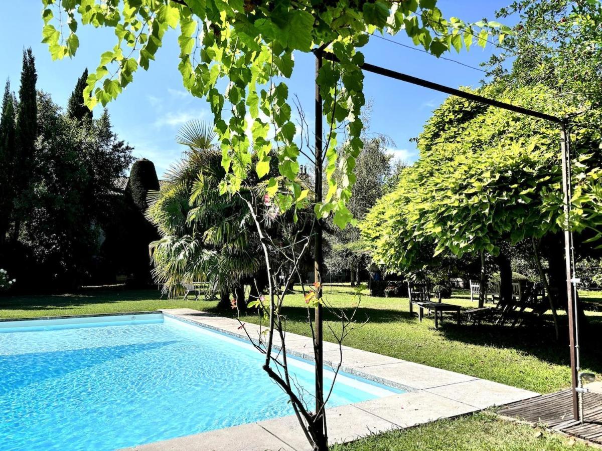 Piscine Partagee 2 Mn Du Centre De Hébergement de vacances Cahors